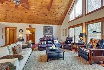 별장 Cabin W/ Hot Tub And Wifi: 4 Mi To Snowshoe Resort