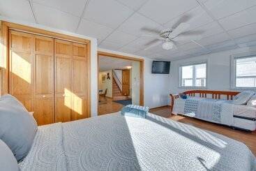 Wells Beach House W/ Ocean View Deck