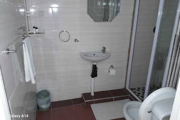 Nqabanqaba B&b