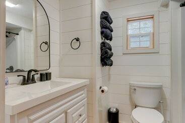 Cozy Blakeslee Cabin, 7 Mi To Jack Frost Ski Area!