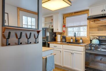 Cozy Blakeslee Cabin, 7 Mi To Jack Frost Ski Area!
