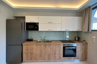 Elpida Luxury Apartments & Suites