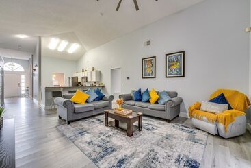 Kissimmee Oasis W/ Pool & Grill: 8 Mi To Disney!