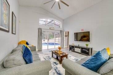 Kissimmee Oasis W/ Pool & Grill: 8 Mi To Disney!