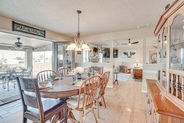 Lake Havasu Home W/ Covered Patio, Grill & Views!