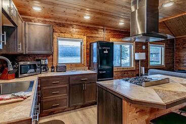 Lakeshore Lodging