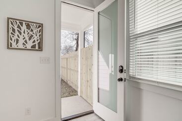 Modern Houston Vacation Rental, 8 Mi To Downtown!