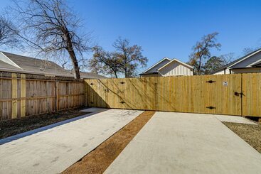 Modern Houston Vacation Rental, 8 Mi To Downtown!