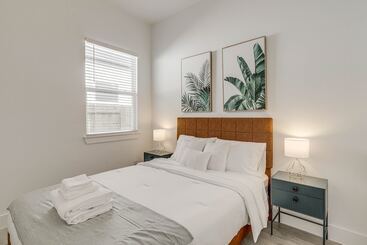 Modern Houston Vacation Rental, 8 Mi To Downtown!