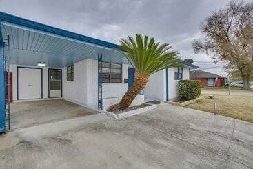 5 Mi To City Park: Charming Home Near Nola!