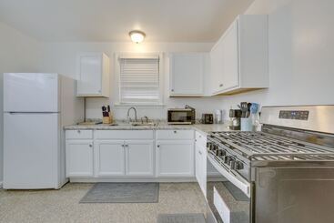 5 Mi To City Park: Charming Home Near Nola!