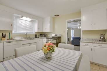 5 Mi To City Park: New Orleans Area Home