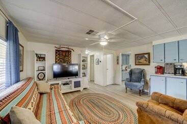 Charming Camp Verde Home: Hiking, Wine & More!