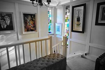 اقامتگاه The Cool Belfast Home