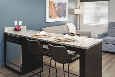 Stayapt Suites College Station