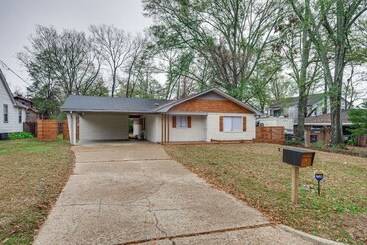 Stunning Jackson Home ~ 2 Mi To Downtown!
