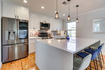 Updated Austin Home ~ 1 Block To Hike/bike Trail!
