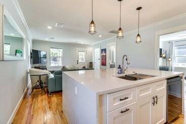 Updated Austin Home ~ 1 Block To Hike/bike Trail!
