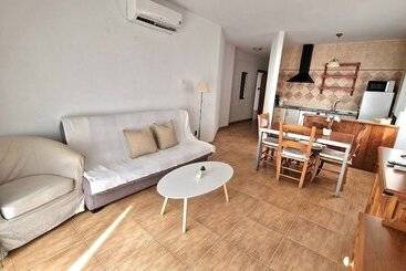 هتل Apartamentos Latin