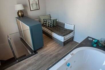 هتل Borgo Elissa