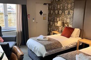 The New Hobbit Hotel Rooms