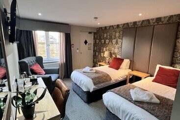 The New Hobbit Hotel Rooms