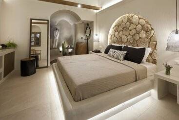 Floria Suites