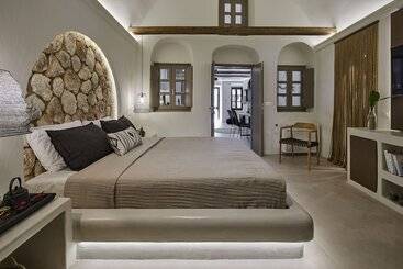 Floria Suites