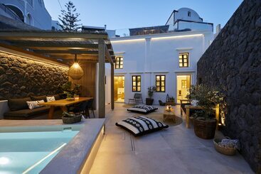 Floria Suites