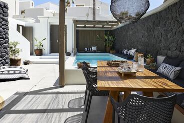 Floria Suites