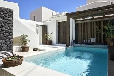 Floria Suites