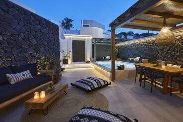 Floria Suites