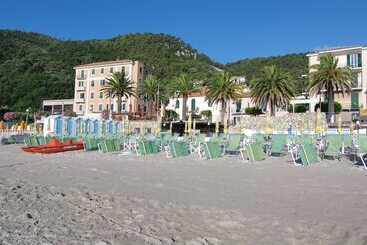 هتل Albergo Madri Pie