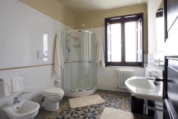هتل Alla Marina Bed And Breakfast