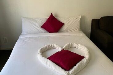 هتل Baden Lodge