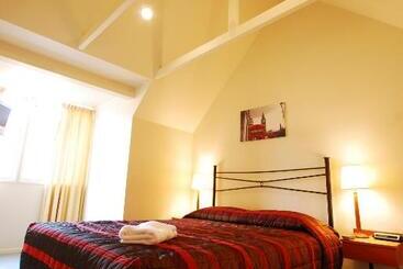 هتل Baden Lodge