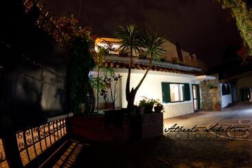 هتل B&b Elena