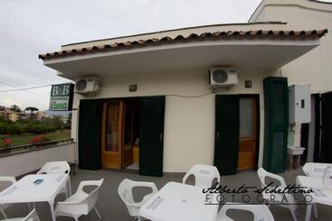 هتل B&b Elena