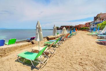 هتل Benitsa Beach