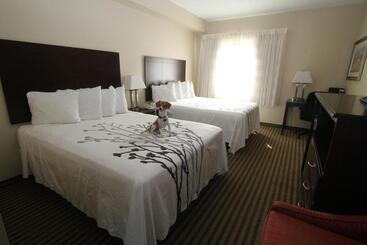 酒店 Bowman Inn And Suites