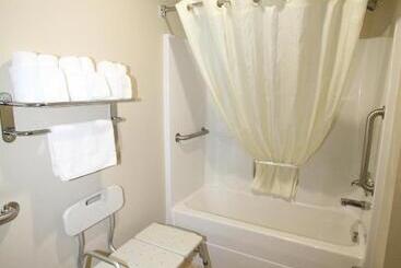 酒店 Bowman Inn And Suites
