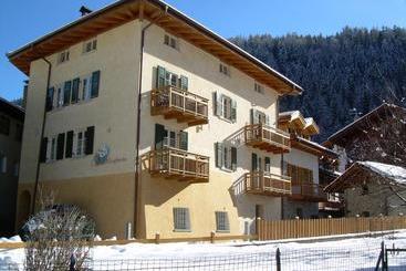 בית מלון כפרי Residence Ca  Delle Margherite