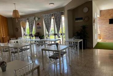 هتل Glemerald Hostel