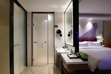 هتل Hampton By Hilton Guangzhou Zhujiang New Town