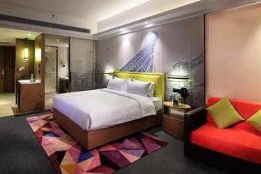 هتل Hampton By Hilton Guangzhou Zhujiang New Town
