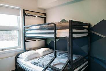هتل Hi Jasper   Hostel
