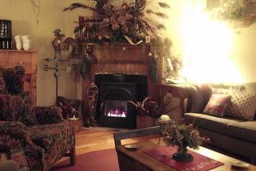 هتل Historic Davy House Bed & Breakfast