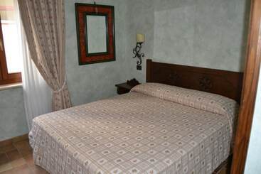 هتل La Piazzetta Rooms & Breakfast
