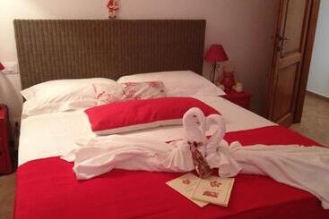 בית מלון כפרי Le Tartarughe Rooms