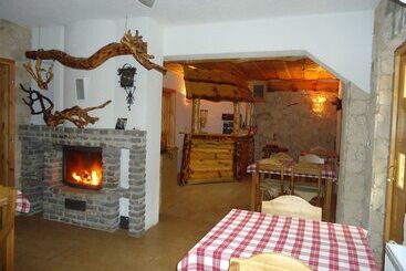 هتل Rustic Inn River 2